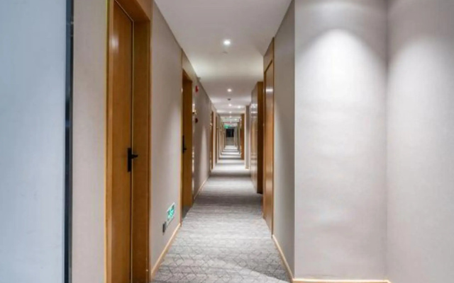 Shanghai Chengan Hotel(Xuhui Binjiang store)