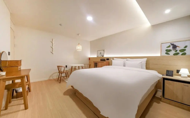 Jeong Seong Hotel