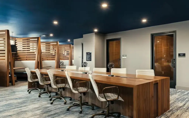 Luxury Apartments by Hyatus White Plains