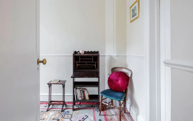 Charming Grand One bedroom