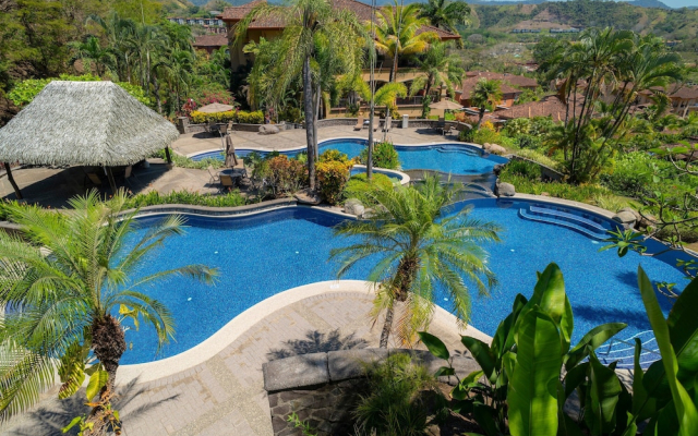 Marbella 2F 3 bdr Ocean View in Los Suenos