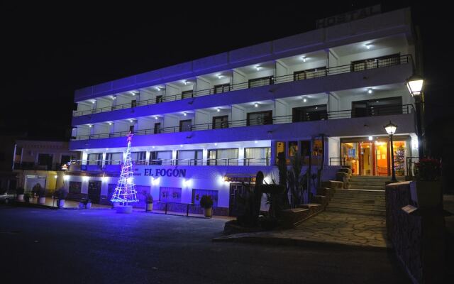 Отель Hostal Sorbas вид на фасад