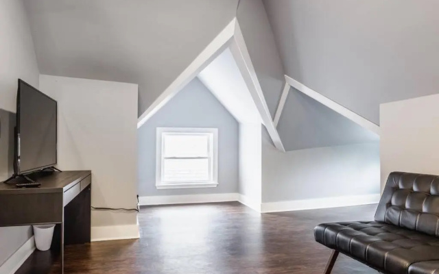 Great downtown Indy property close to EVERYTHING