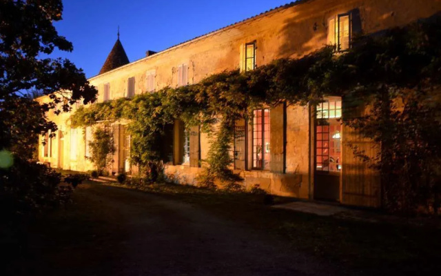 Chateau De Puyrigaud