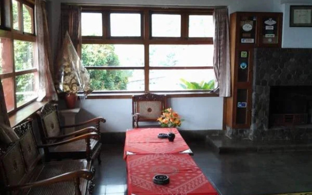 Hotel Sarangan