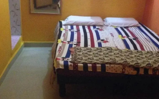 Archana Guest House River View