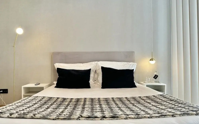 Compact & Cozy Retreat in Porto's Heart