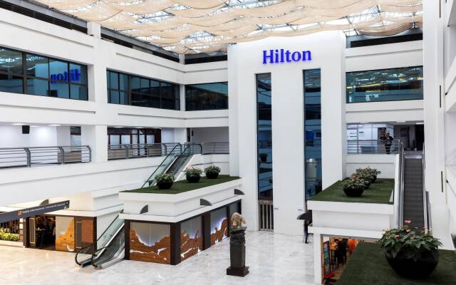 Отель Hilton Mexico City Airport Мехико вид на фасад