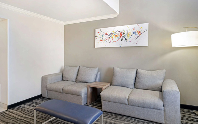 Best Western Posada Royale Hotel & Suites