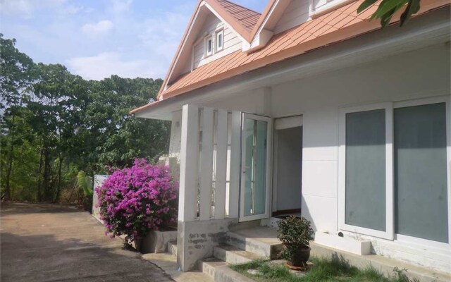 Отель Laana Lanta 4A Таиланд, Ланта - отзывы, цены и фото номеров - забронировать отель Laana Lanta 4A онлайн вид на фасад