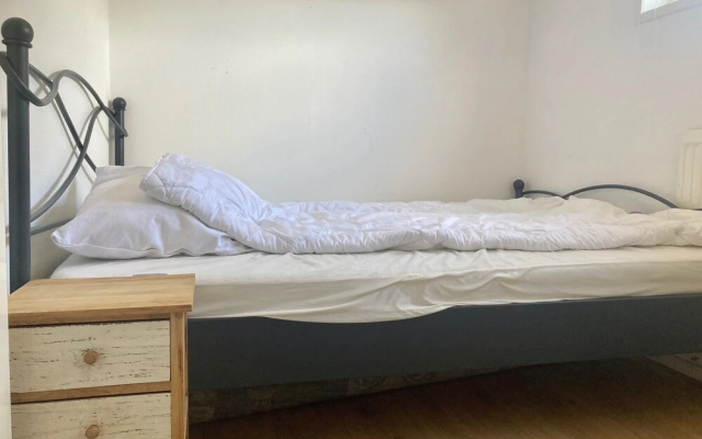 Spacious 6-person Holiday Home Dijkrose Close to the Lauwersmeer
