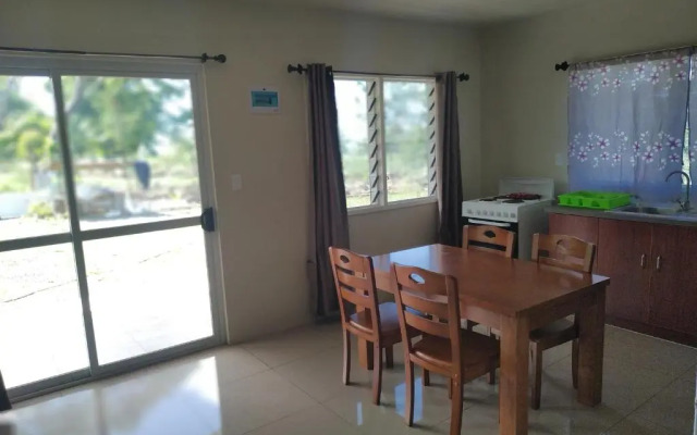 Kuinis Guesthouse