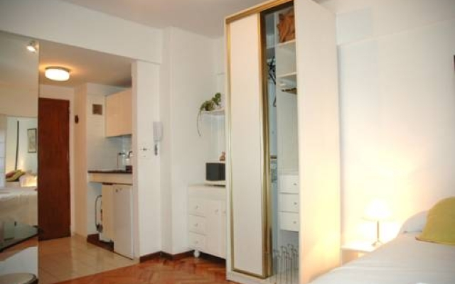 Suipacha Apartment 963