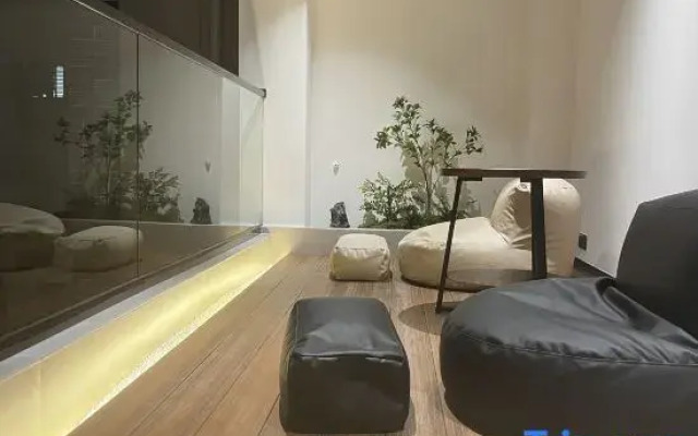 Lazy Inn