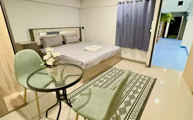 Noc House