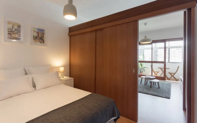Figueiroa Apartments