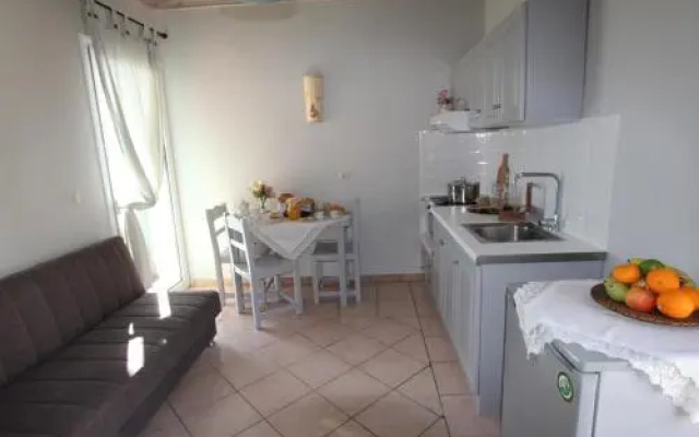 Romanza Studios