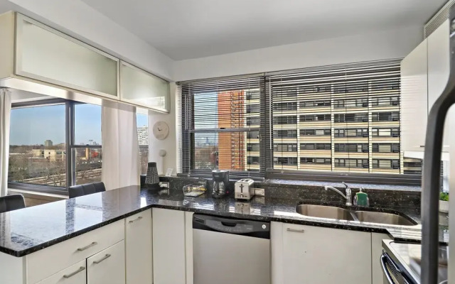 2BR Apt in Hyde Park - Algonquin 8E