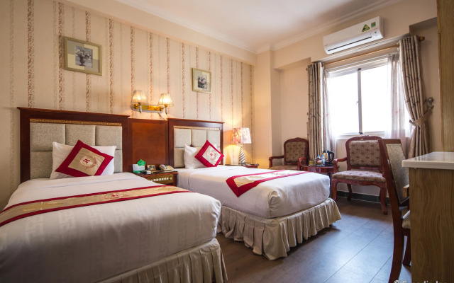 KiN Hotel Ly Tu Trong Edition