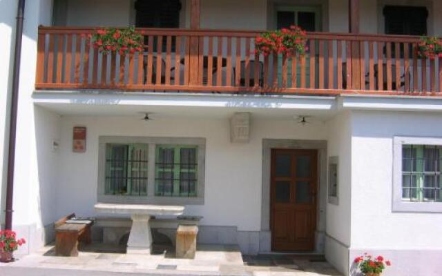 Отель Tourist Farm Petelin-Durcik вид на фасад
