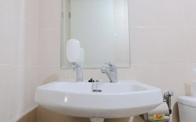 Homey 1Br Apartment With Extra Room At Parahyangan Residence