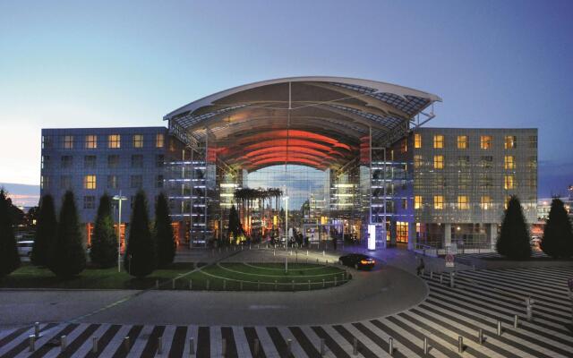 Отель Hilton Munich Airport вид на фасад