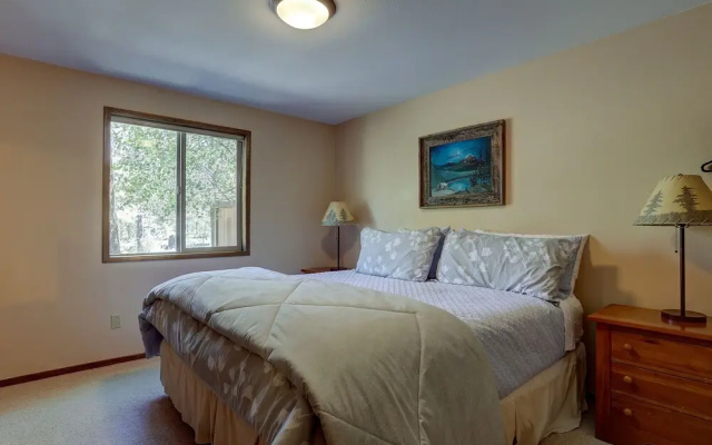 Pet-friendly 11 Camas Home With Brand-new Private Hot Tub by Redawning