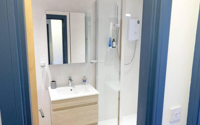 Charming 1-bed Apartment in Bournemouth Near sea