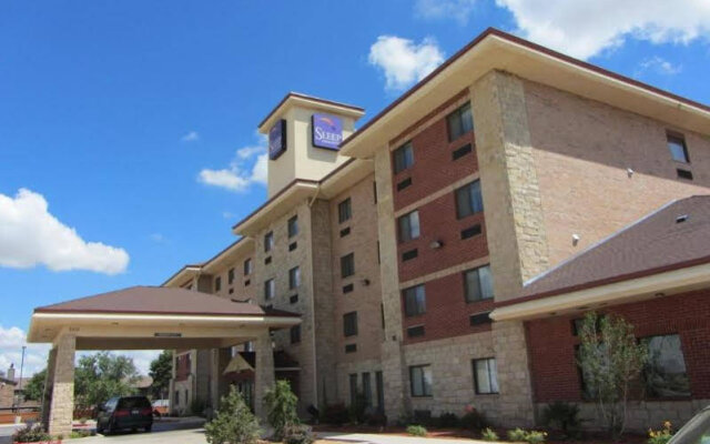 Sleep Inn And Suites Lubbock in Lubbock, United States of America from 81$, photos, reviews - zenhotels.com hotel front