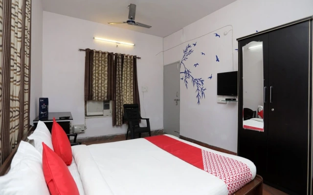 OYO 4229 Rishi Homes Stay