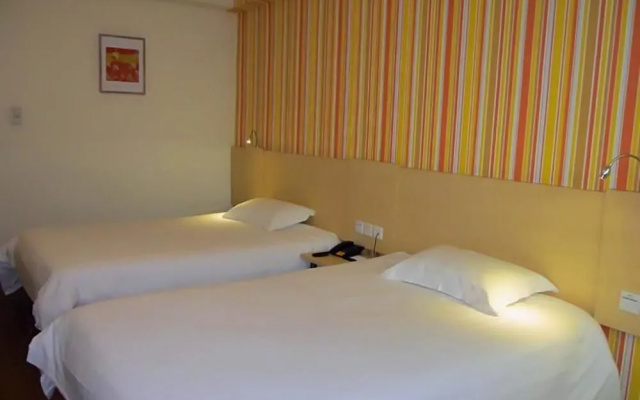 7 Days Inn Guangzhou Xintang Terminal Building Branch