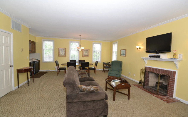 Century Suites Hotel