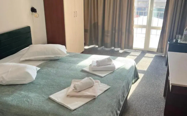 Salena Hotel