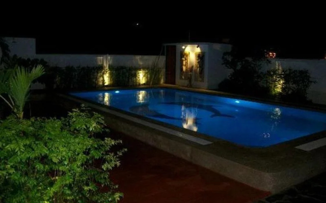 Siam Jasmine Hotel and Restaurant