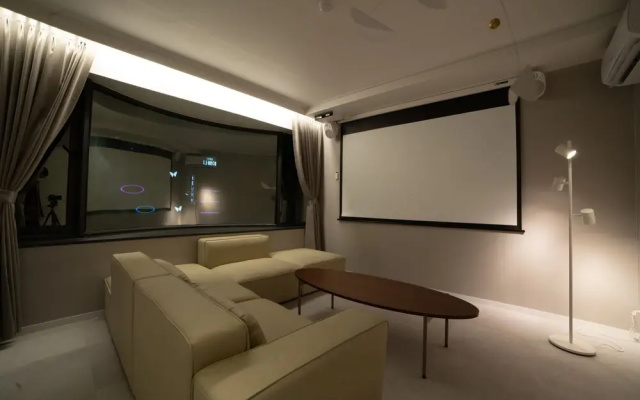 The Hyoosik Aank Hotel in Wolgot