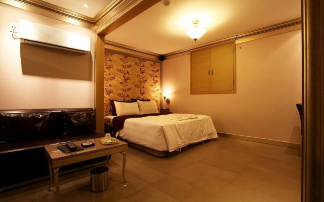 Changdong Versaille