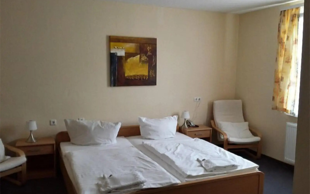 Hotel Merkur Garni