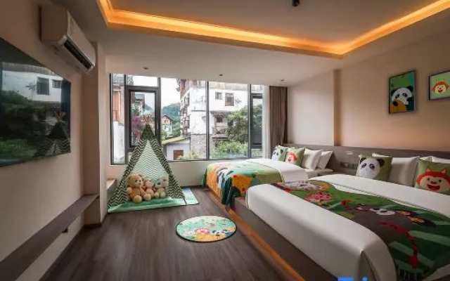 Yue Yunjing | SUNNY HOUSE Vacation Apartment (Libo Xiaoqikong East Gate Ticket Hall)