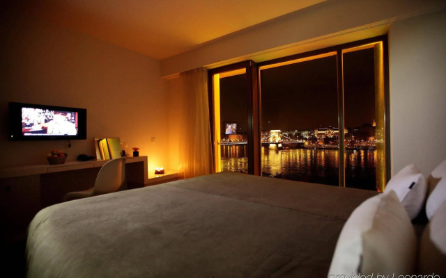 Lanchid 19 Design Hotel