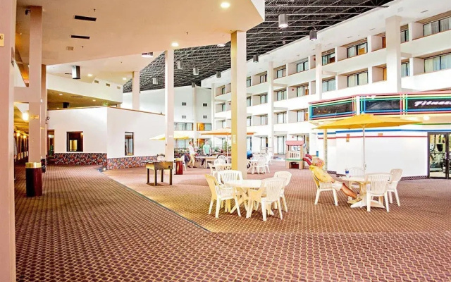 Holiday Inn Louisville-i-65 South-airport