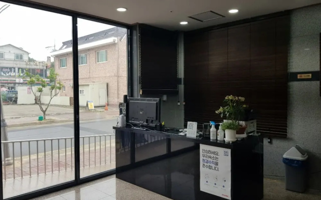 Daecheon 323 Condo