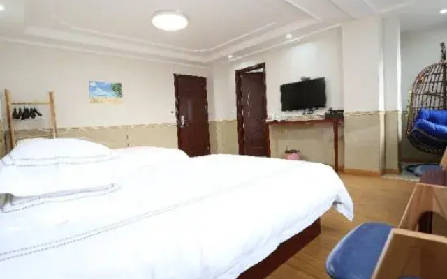 Yueqing 168 Hotel