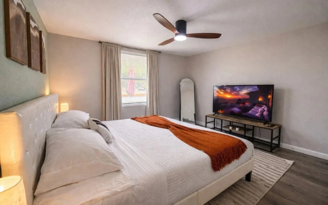 Cozy 1BR Apt - 6mi to Ft Moore