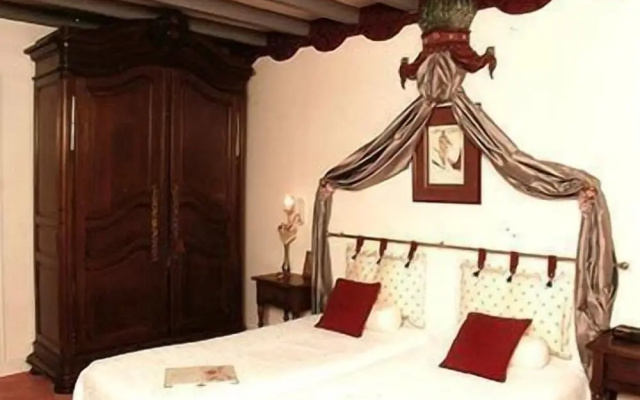 Le Petit Manoir Des Bruyeres