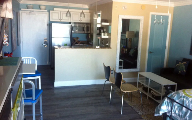 Club Bamboo South - Bradenton Beach