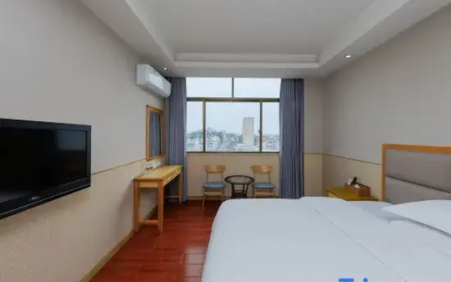 Dongguan Jufu Hotel (Changping Xianglong World Shop)