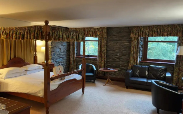 Whitewater Spa & Leisure Club