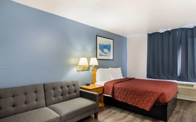 Rodeway Inn & Suites Sidney Historic Downtown I-80