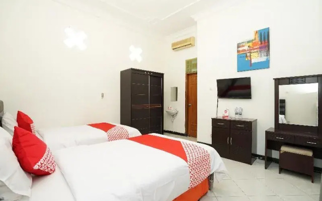Oyo 631 Tjahaja Baroe Residence Syariah