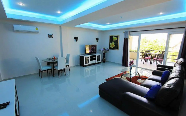 Siam Royal Bay Beach Villa and Beachfront Apartments